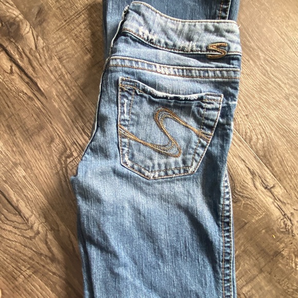 Silver Denim - Picture 2 of 3